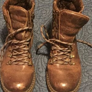 Leather boots 7.5 Born